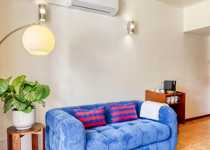 Aida's Place, A In Madeira 公寓 *